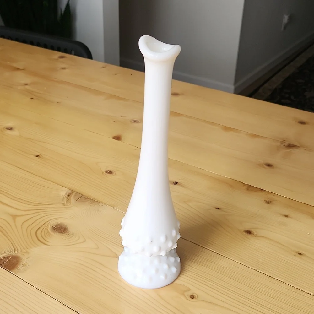 Vintage Fenton Hobnail Milkglass Footed Swung Bud Pedestal Vase 9